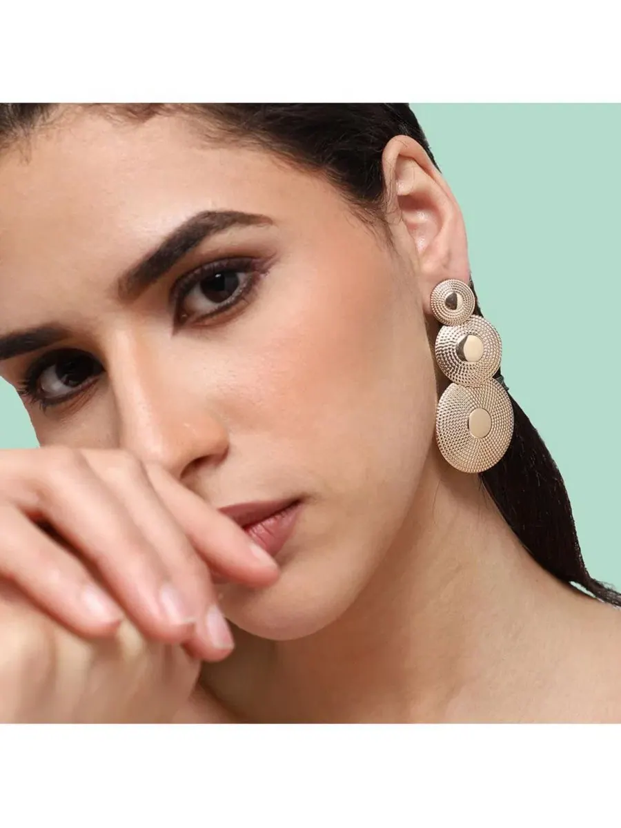 Серьги-подвески SOHI — изображение 3 из 3, оттенок золото