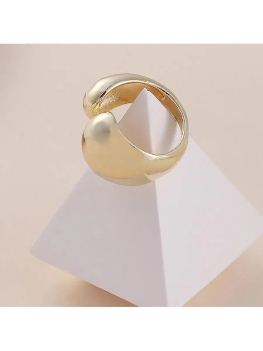 Кольцо The Semi-Chunky Finger Ring SOHI — изображение 6 из 7, оттенок золото