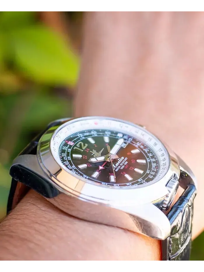 Женские часы Amelia Swiss GMT с черным кожаным ремешком, 40 мм Abingdon Co. — изображение 6 из 8, оттенок черный