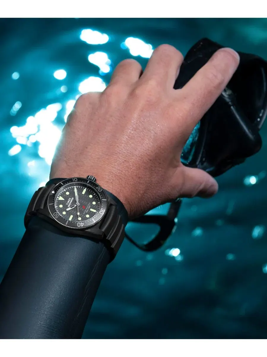 Мужские аналоговые часы с черным резиновым ремешком, 41 мм Timex — изображение 8 из 11, оттенок черный