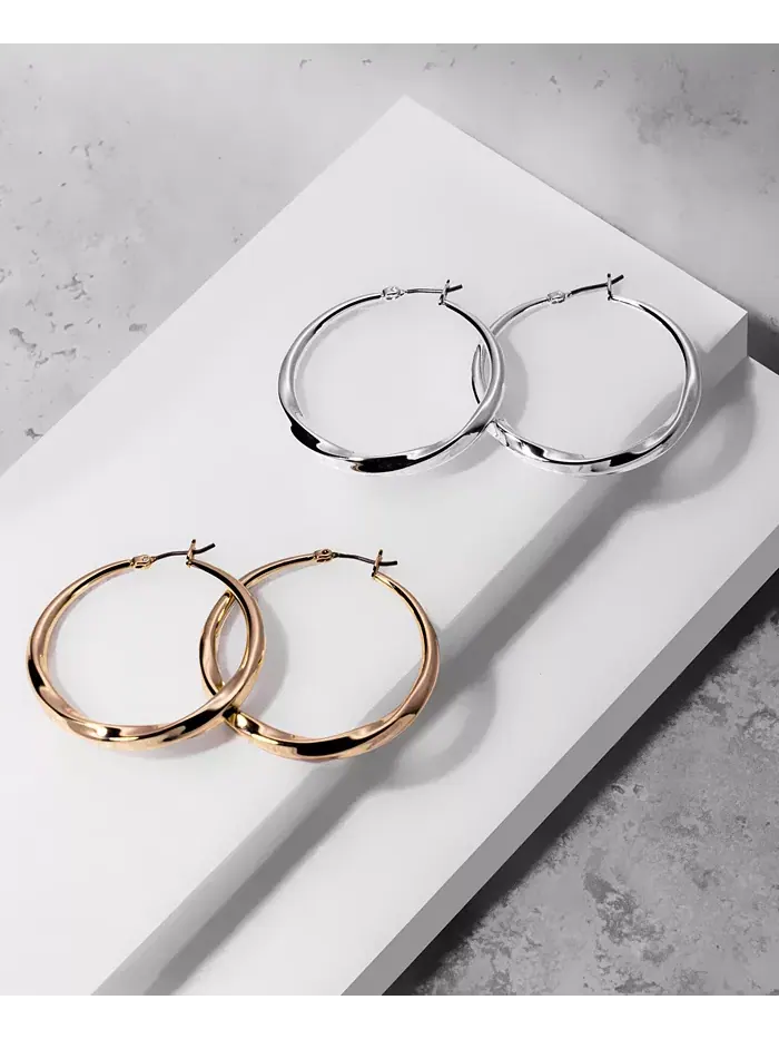 Серьги-кольца среднего размера, 1,5 дюйма DKNY — изображение 3 из 3, оттенок золото