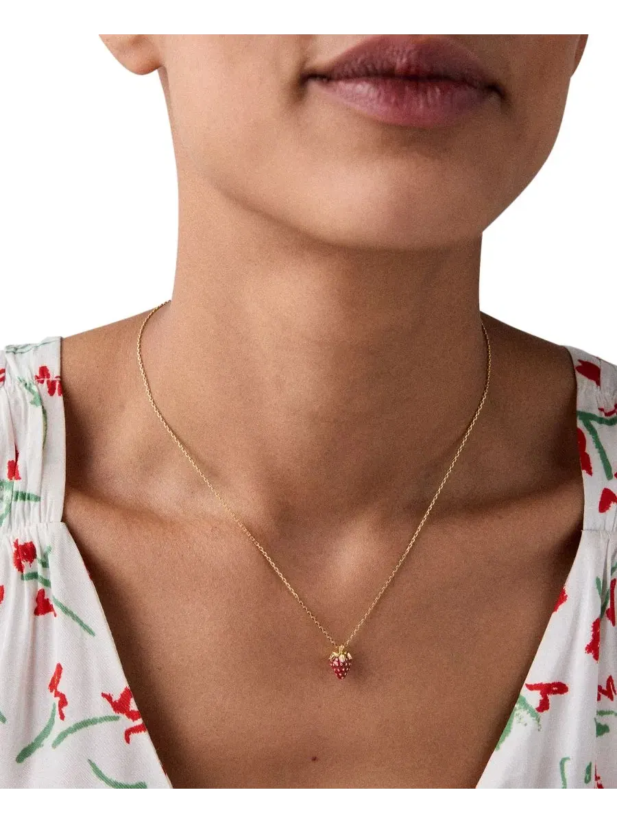 Подвеска с эмалью и фианитами Make Me Berry Happy kate spade new york — изображение 3 из 5, оттенок красный