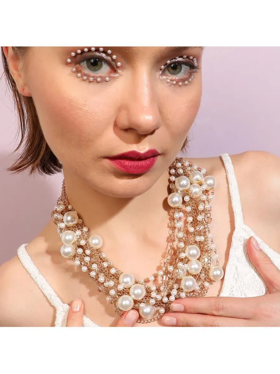 Колье-подвеска Pellet-Cluster Statement SOHI — изображение 2 из 5, оттенок белый