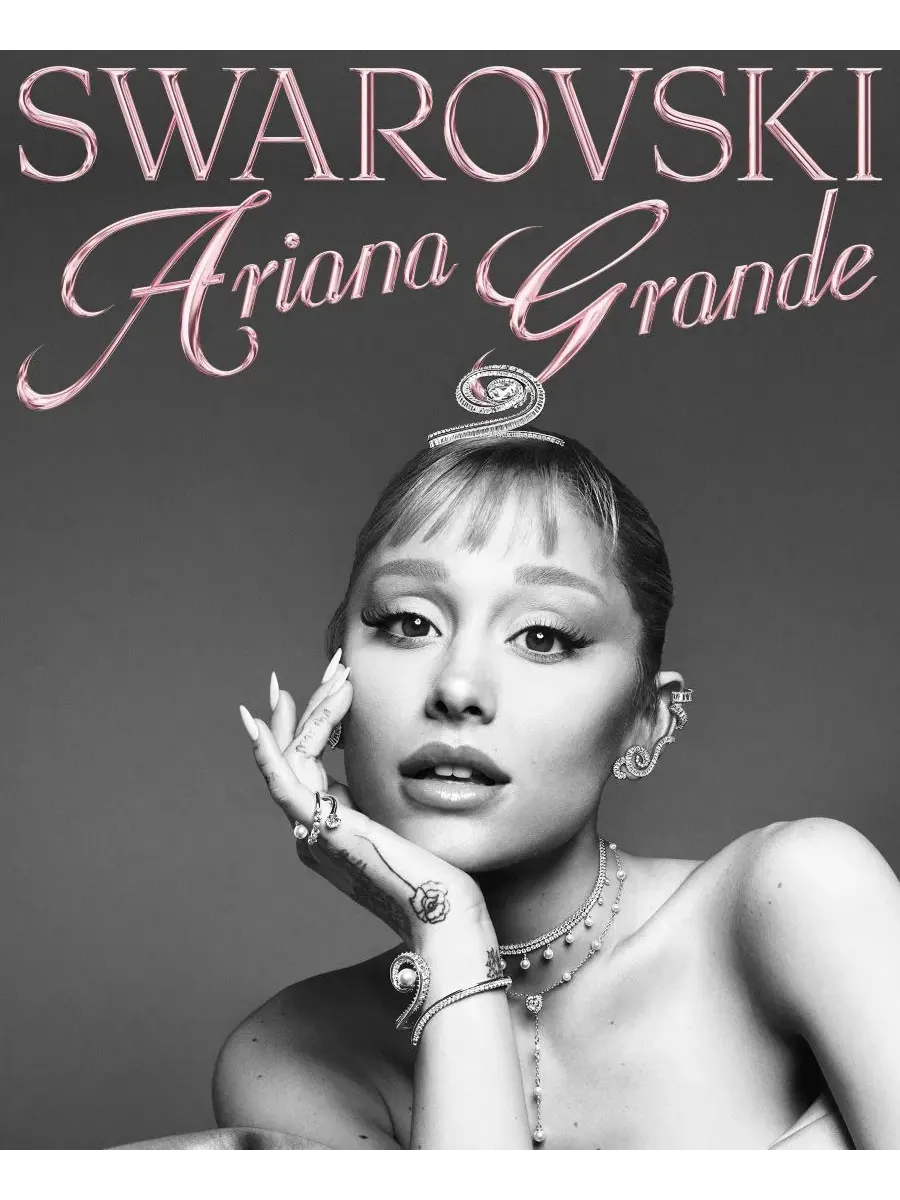 Комплект украшений с сердцем и кристаллами, модель Ariana Grande x Swarovski Rhodium Plated Heart — изображение 9 из 13