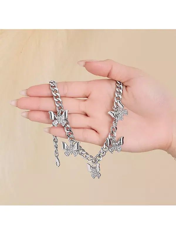 Серебряное ожерелье-цепочка с подвеской в виде бабочки Jessica Simpson — изображение 4 из 4, оттенок серебряный