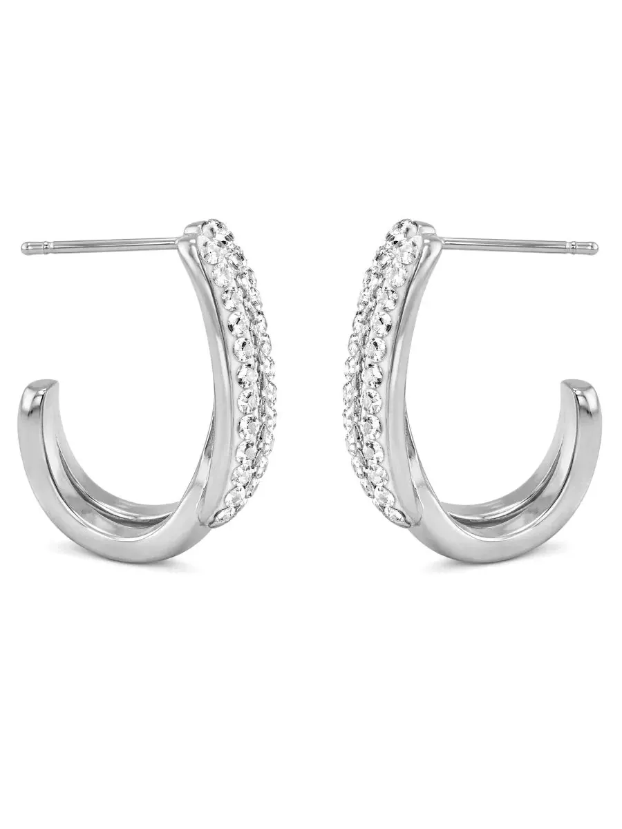 Серьги-кольца Crystal Interlock J Hoop с кристаллами And Now This — изображение 2 из 5, оттенок серебристый