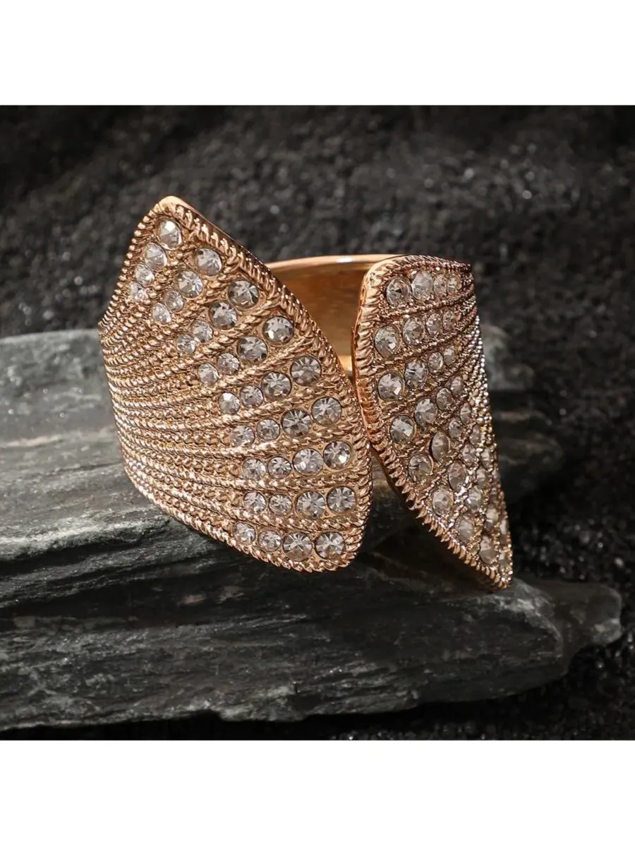 Браслет-манжета с кристаллами веером Crystal Fan Cuff SOHI — изображение 3 из 6, оттенок серебряный
