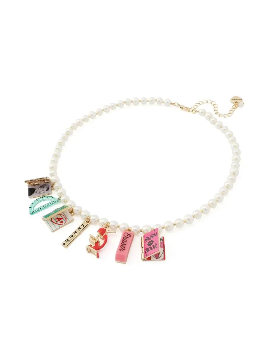 Колье Betsey Johnson Best In Class School Supplies Charm Imitation Pearl — изображение 2 из 7, оттенок красный/золотистый