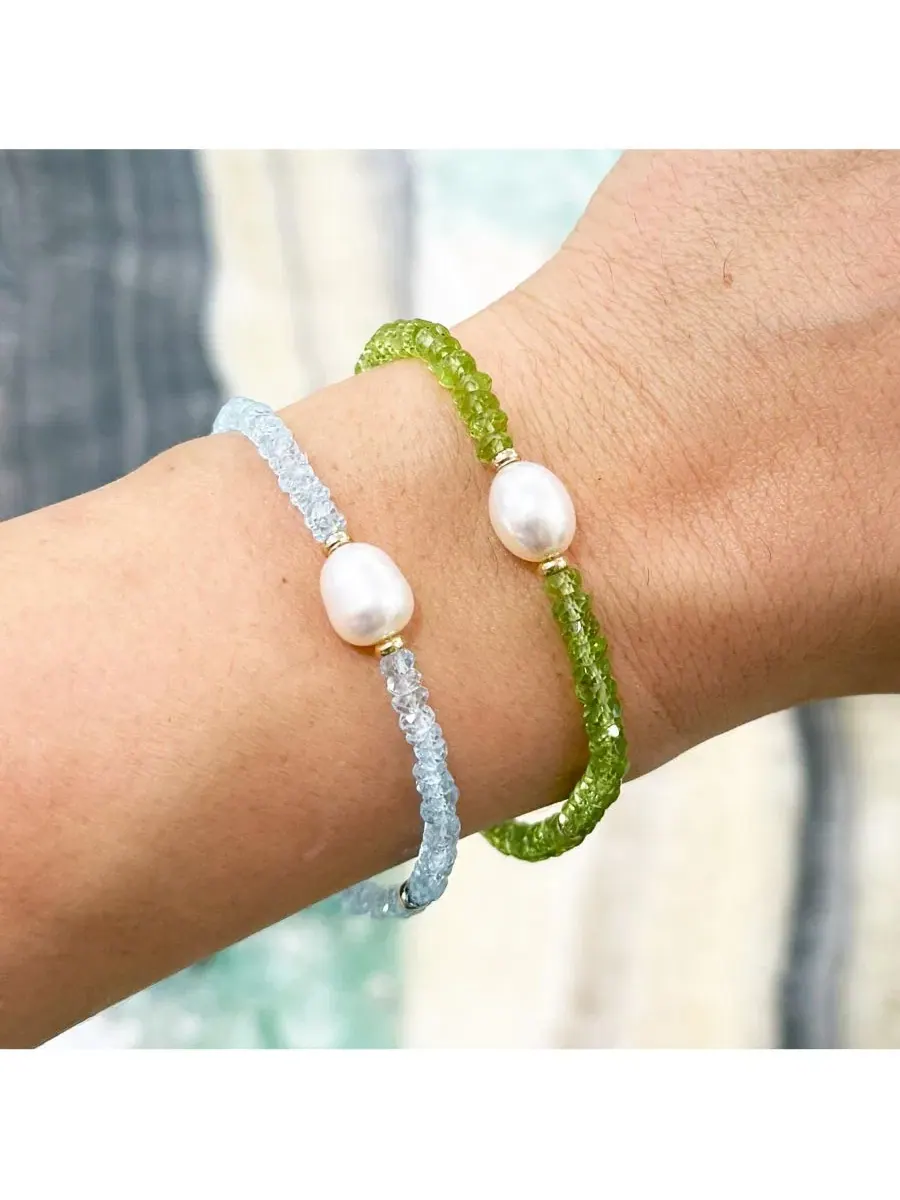 Браслет с жемчугом и голубым топазом Blue Topaz Bead Pearl The Lovery, 17.8 см — изображение 3 из 3, оттенок синий