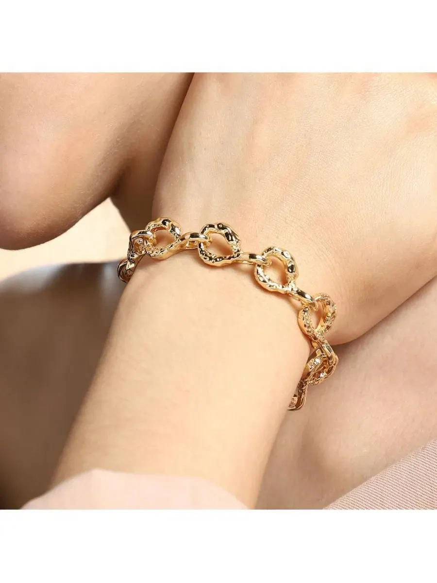 Браслет-цепочка с шарообразными звеньями The Hammered Orb-Link Chain Bracelet SOHI — изображение 4 из 7, оттенок золото