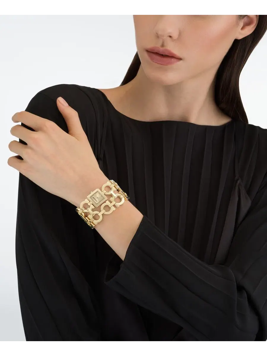 Женские наручные часы 19x19 мм, Double Gancini Ferragamo — изображение 5 из 5, оттенок желтый золотистый
