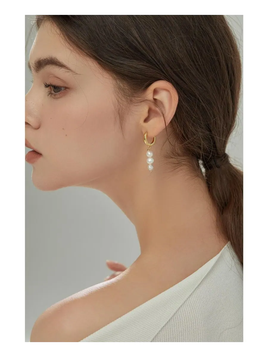 Серьги-кольца с подвесками из пресноводного жемчуга Joey Baby, Freshwater pearl — изображение 3 из 5, оттенок золотистый