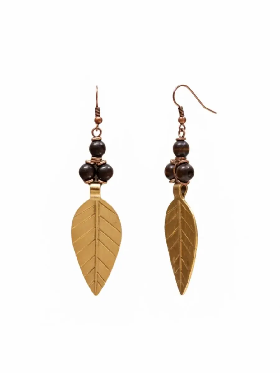Серьги-листья из латуни с позолотой, с черными бусинами, Acacia Tree Leaf KENDI AMANI — изображение 3 из 4