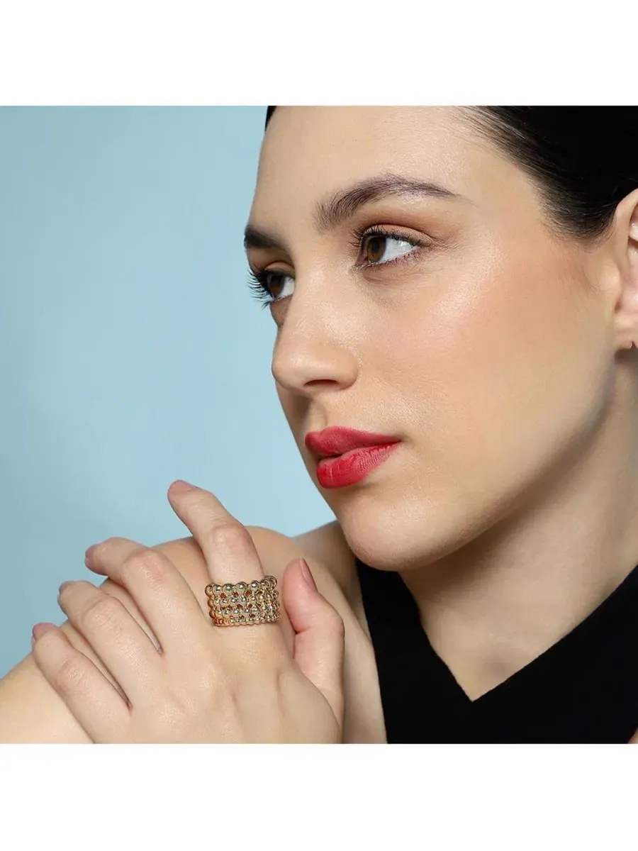 Женское кольцо-пусеты с кристаллами The Dewdrop Statement Ring SOHI — изображение 4 из 7, оттенок золото