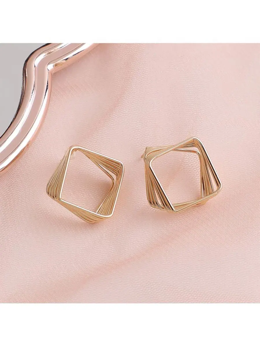 Серьги-подвески SOHI — изображение 2 из 3, оттенок золото