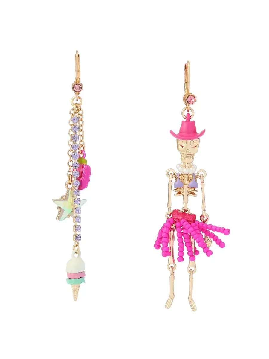 Серьги-подвески с принтом скелета-ковбоя, модель Spooky Cowgirl Skeleton Betsey Johnson — изображение 1 из 4