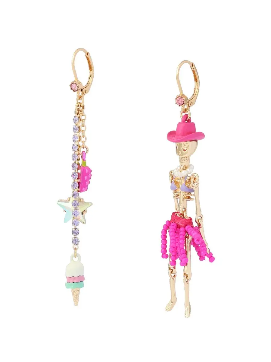 Серьги-подвески с принтом скелета-ковбоя, модель Spooky Cowgirl Skeleton Betsey Johnson — изображение 2 из 4