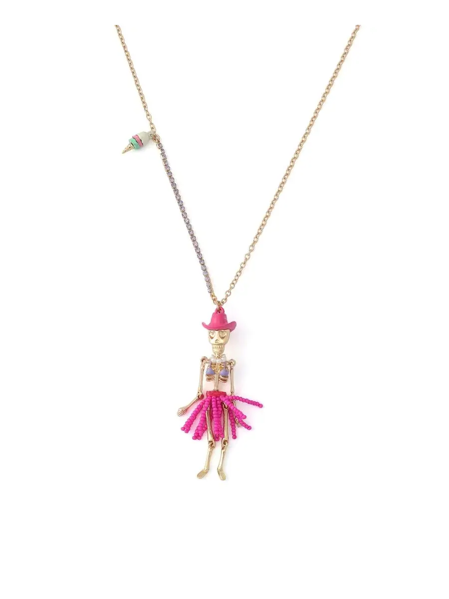 Кулон-скелет в ковбойском стиле с жемчугом, модель Spooky Cowgirl Skeleton Betsey Johnson — изображение 2 из 4