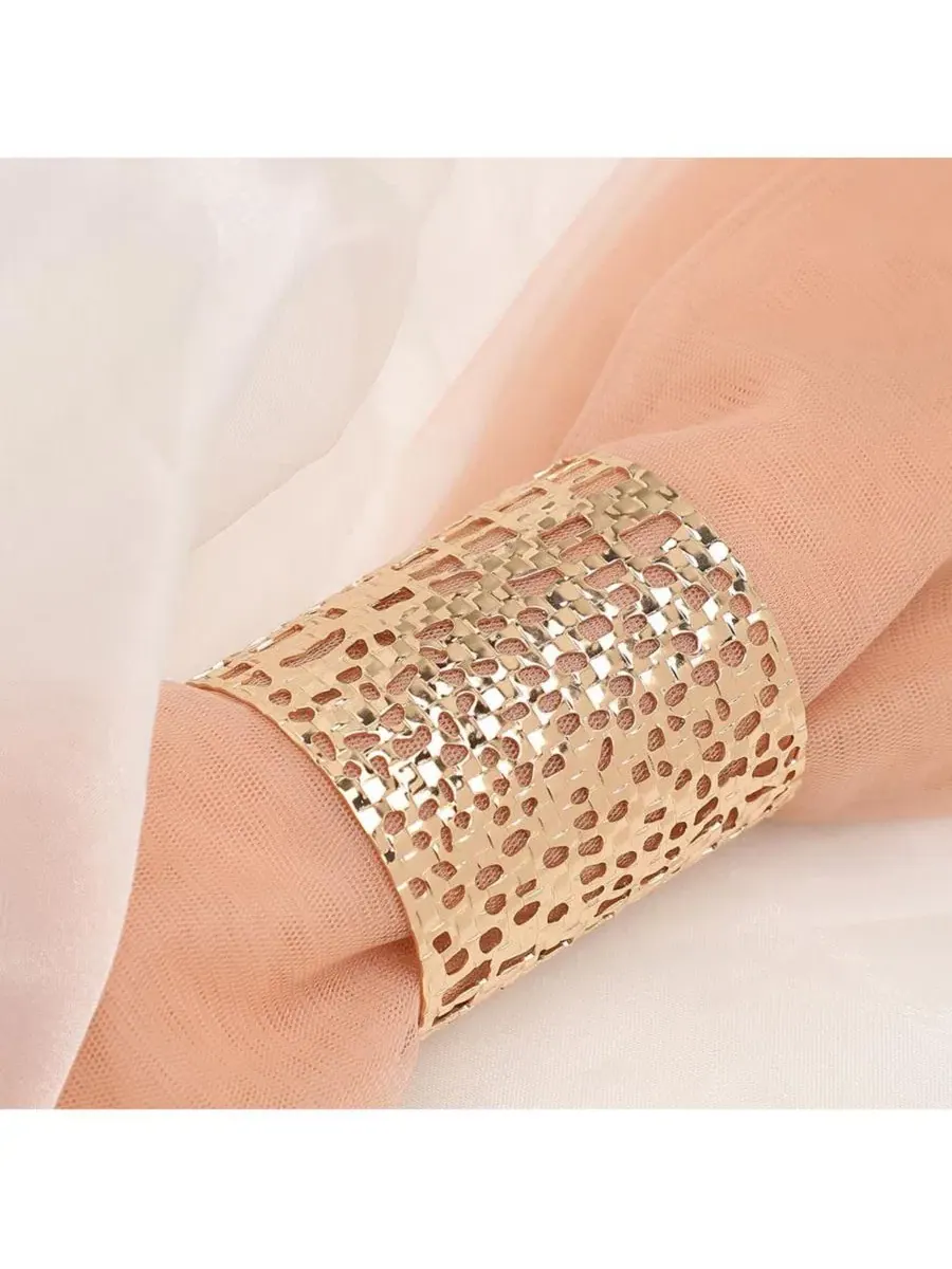 Металлический браслет-манжета Metallic Statement Cuff SOHI — изображение 3 из 5, оттенок золото