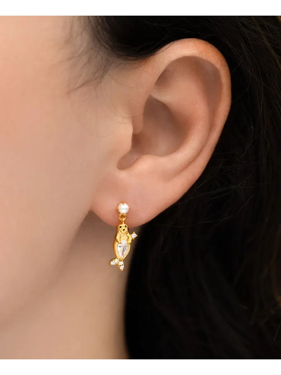 Серьги-подвески с печатью тюленя Crystal Seal Dangle Girls Crew — изображение 3 из 3, оттенок золото