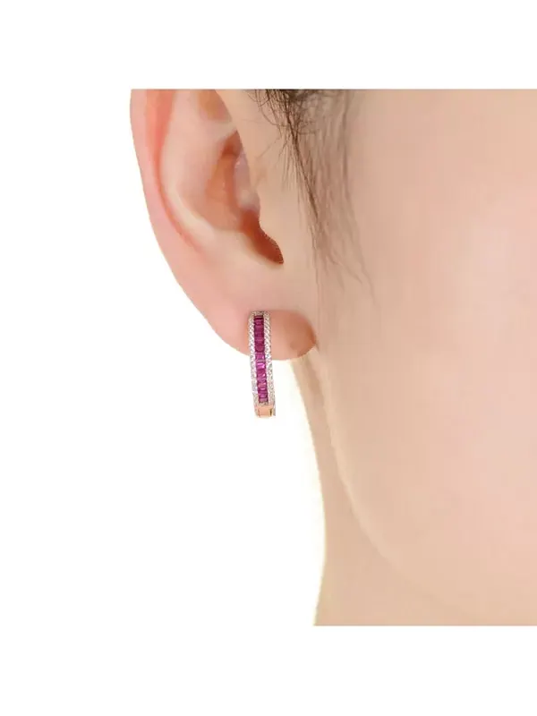 Серьги-Кольца из стерлингового серебра с кубическим цирконием огранки «багет» Genevive — изображение 2 из 3, оттенок розовый