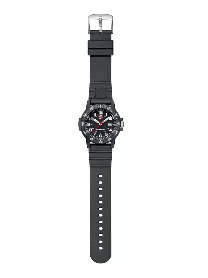 Мужские часы 0321 Sea Turtle на черном резиновом браслете Luminox — изображение 4 из 6, оттенок черный