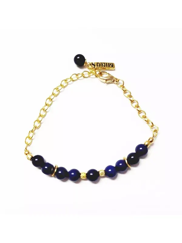 Женский браслет-цепочка с синими бусинами из лазурита Minu Jewels