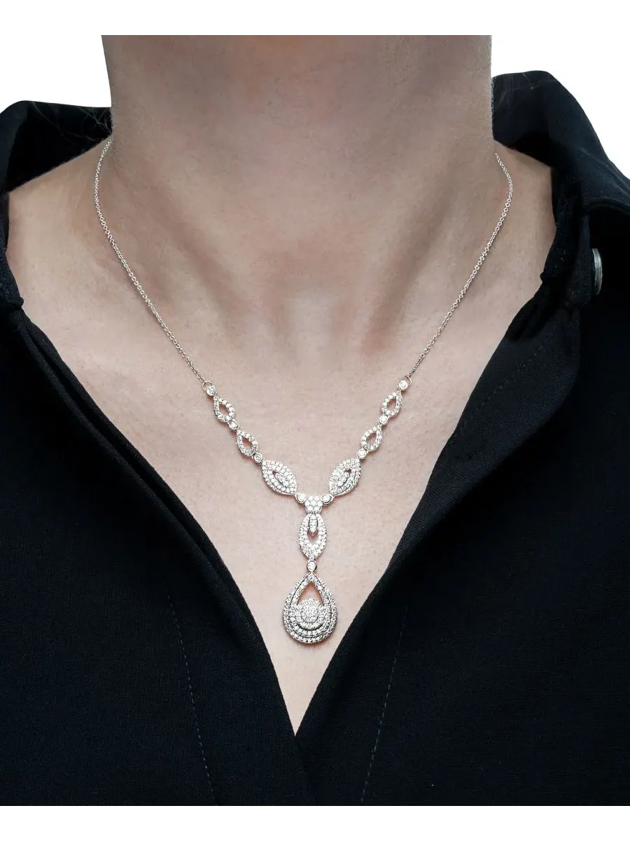 Кулон с бриллиантами в белом золоте 14к, модель Diamond Teardrop-Inspired Jewelry Wrapped in Love — изображение 2 из 5