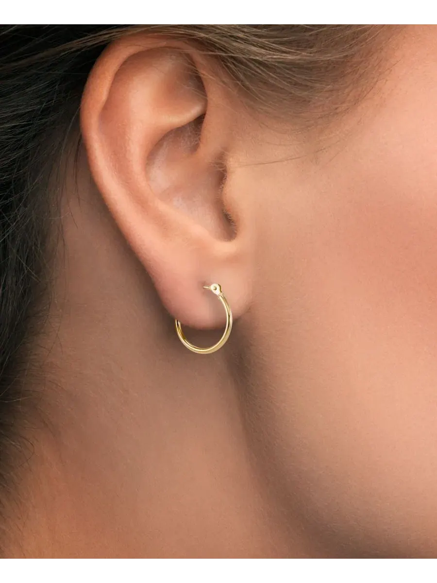 Комплект серег с круглыми и овальными обручами, модель 2-Piece Round & Oval Hoop Earrings Set — изображение 4 из 5