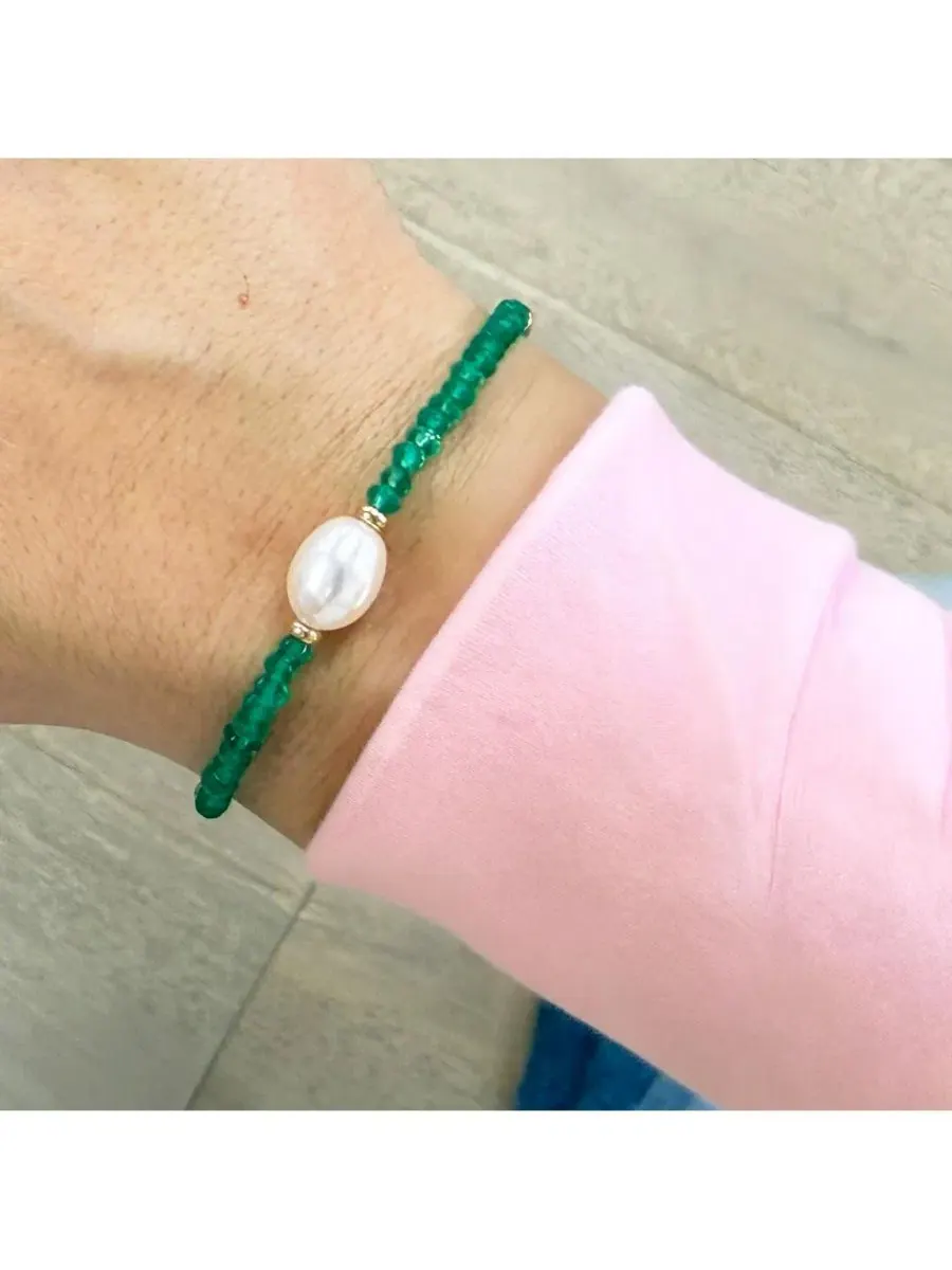 Браслет с жемчугом и бусинами зеленого оникса Green Onyx Bead Pearl Bracelet The Lovery — изображение 2 из 3, оттенок зеленый