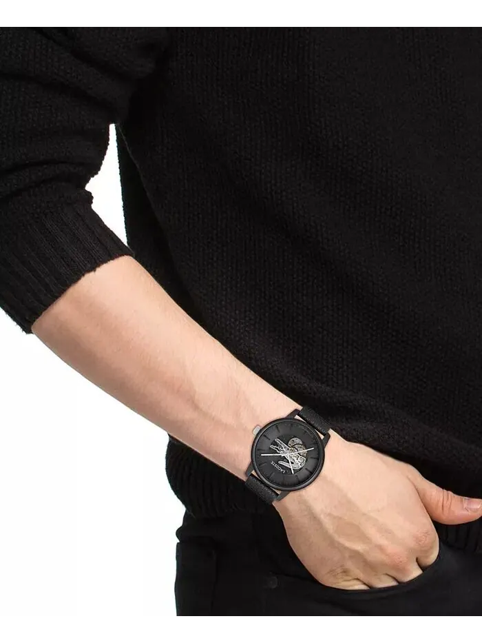 Мужские часы Lacoste L.12.12 Automatique с черным кожаным ремешком — изображение 5 из 5, оттенок черный