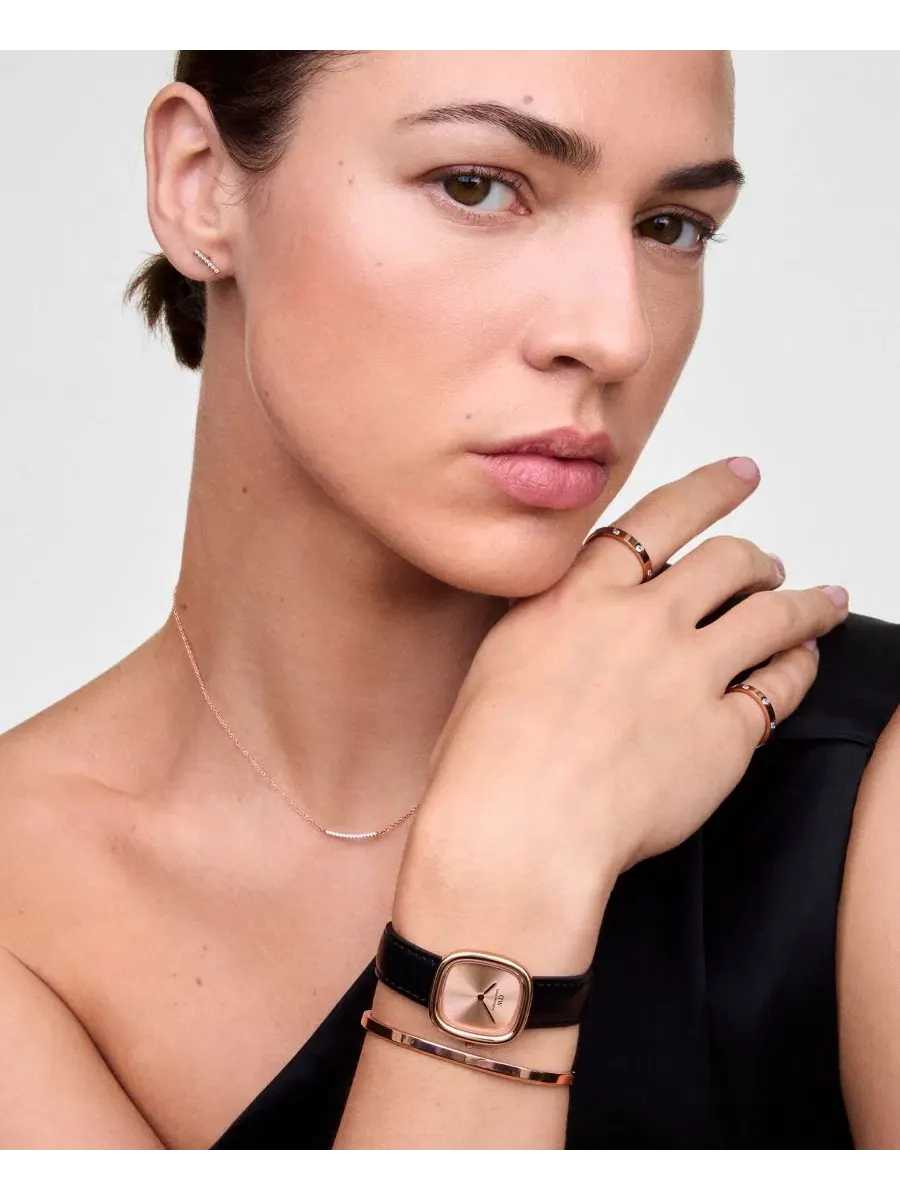 Женские наручные часы с кожаным ремешком, 26 мм Daniel Wellington — изображение 5 из 5, оттенок черный