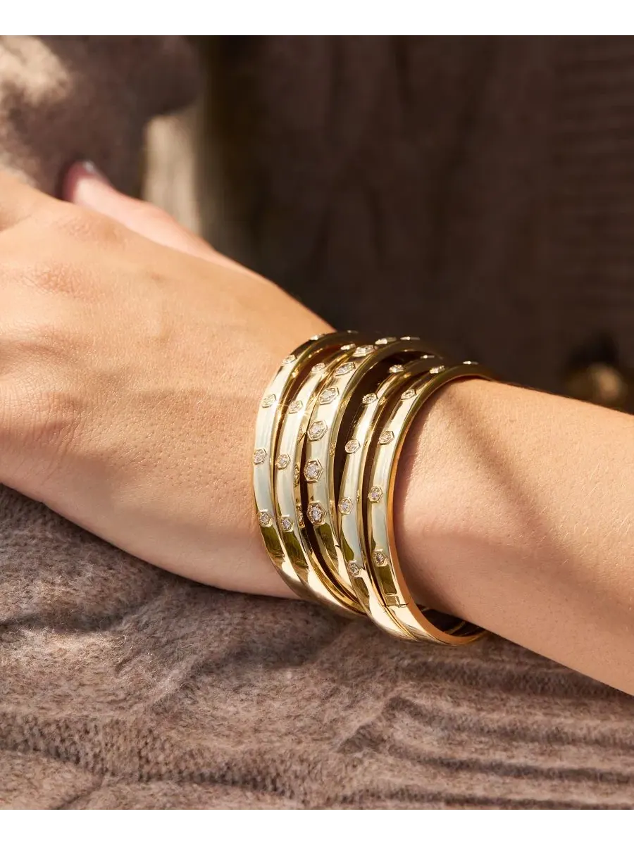 Коллекция Anywear Everywear Nude Diamond Polished Band, Small Hoop Earrings & Bangle Bracelet из — изображение 9 из 9