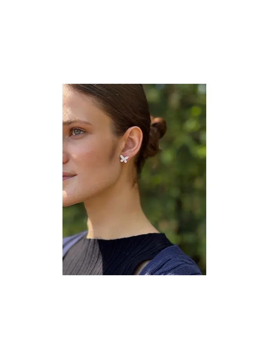 Серьги-гвоздики с бабочкой из стерлингового серебра с фианитами Suzy Levian New York — изображение 3 из 4, оттенок белый