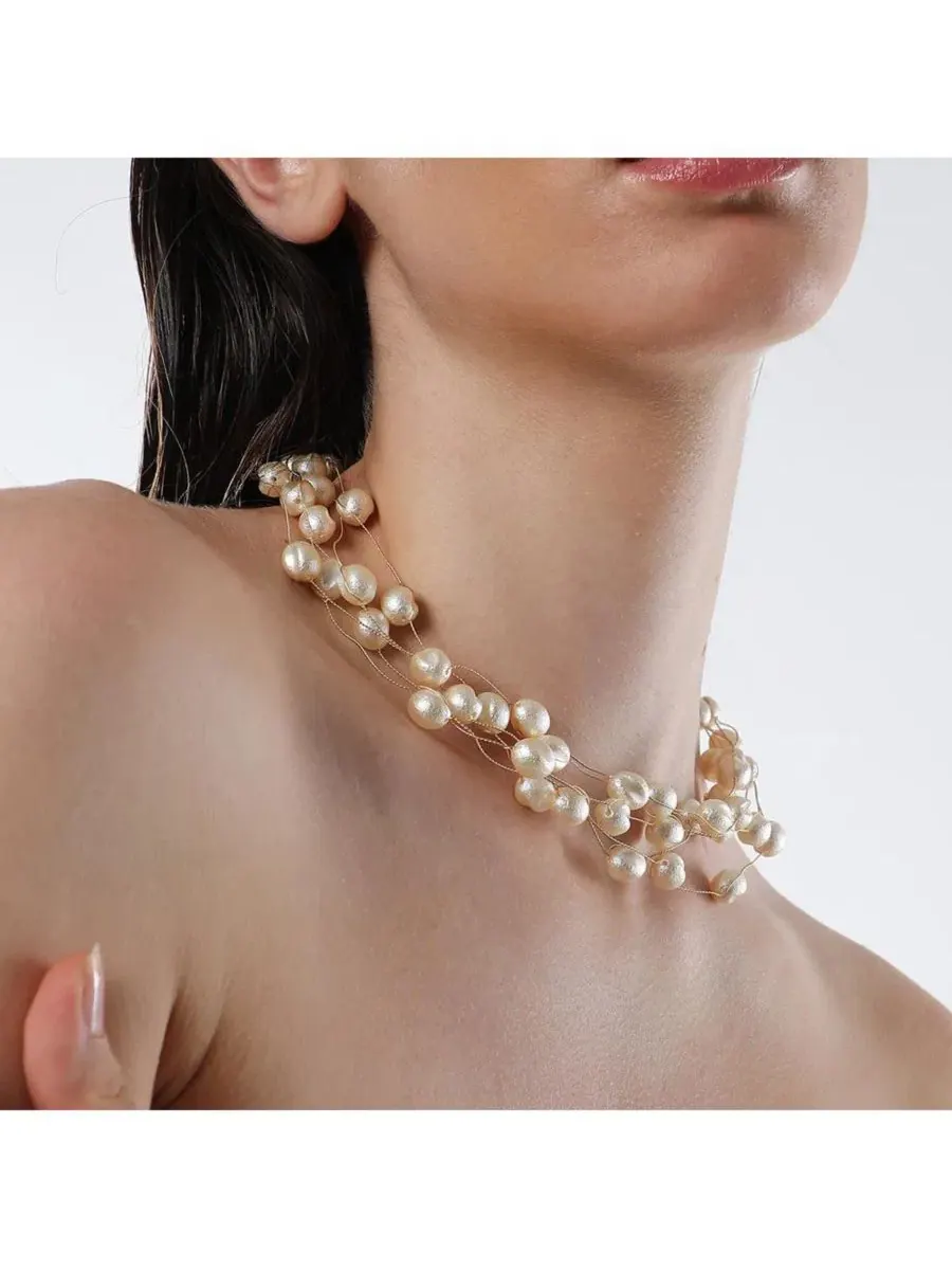 Женский колье-ошейник The Venezia Collar Necklace SOHI — изображение 4 из 6, оттенок белый