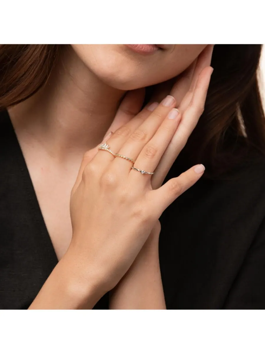 Тонкое кольцо с кристаллом-солитером, легкое, простое, минималистичное Bearfruit Jewelry — изображение 5 из 6