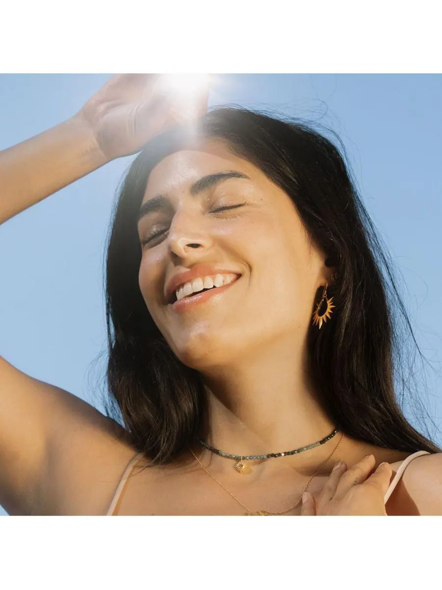 Серьги-кольца в форме звезды с эффектом свечения Satya Jewelry — изображение 3 из 3, оттенок нет цвета