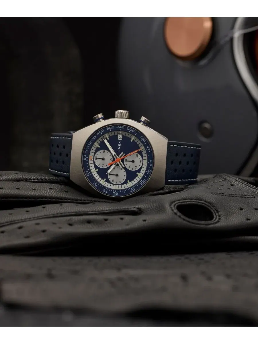 Мужские кварцевые аналоговые часы с синим кожаным ремешком, 42 мм Timex — изображение 6 из 6, оттенок синий
