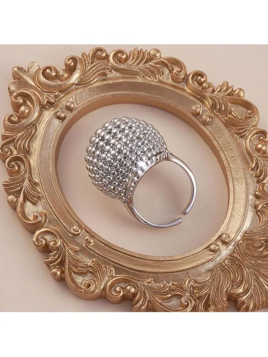 Кольцо-колье с кристаллами The Disco Ball Statement Ring SOHI — изображение 2 из 6, оттенок серебряный