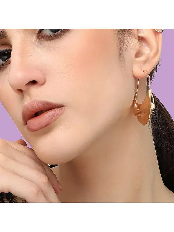 Абстрактные серьги-гвоздики Sohi — изображение 3 из 4, оттенок золото