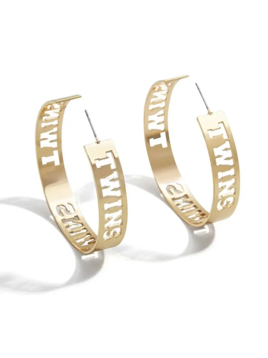 Серьги-кольца Baublebar Minnesota Twins с крупным вырезом Wear By Erin Andrews — изображение 1 из 1, оттенок золото