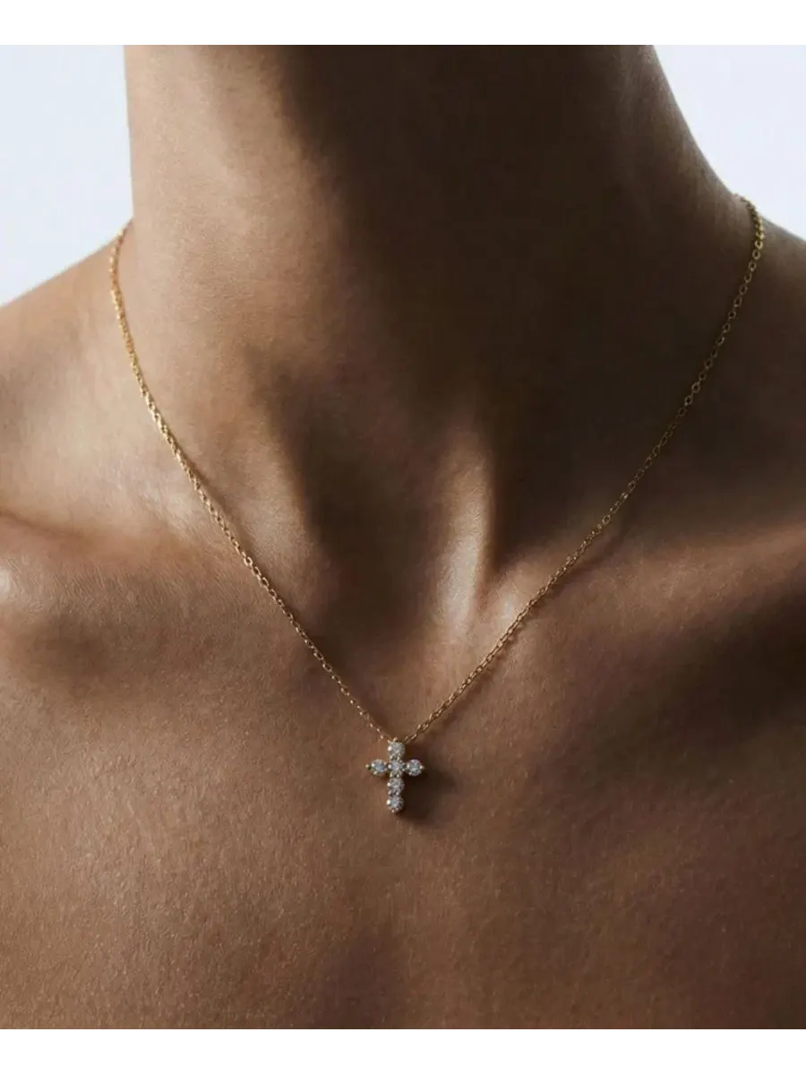 Кулон-крест с кубическим цирконием Mini Bella Pave Cross Pendant The M Jewelers — изображение 2 из 4, оттенок золото