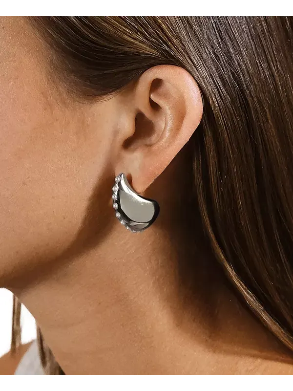 Серьги-Капли Raze с перламутровыми гвоздиками Sterling Forever — изображение 4 из 4, оттенок серебряный