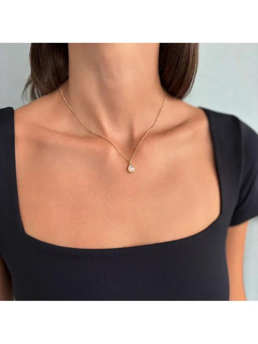 Подвеска-кулон с лунным камнем Pear Moonstone Adornia Fine — изображение 3 из 3, оттенок золото