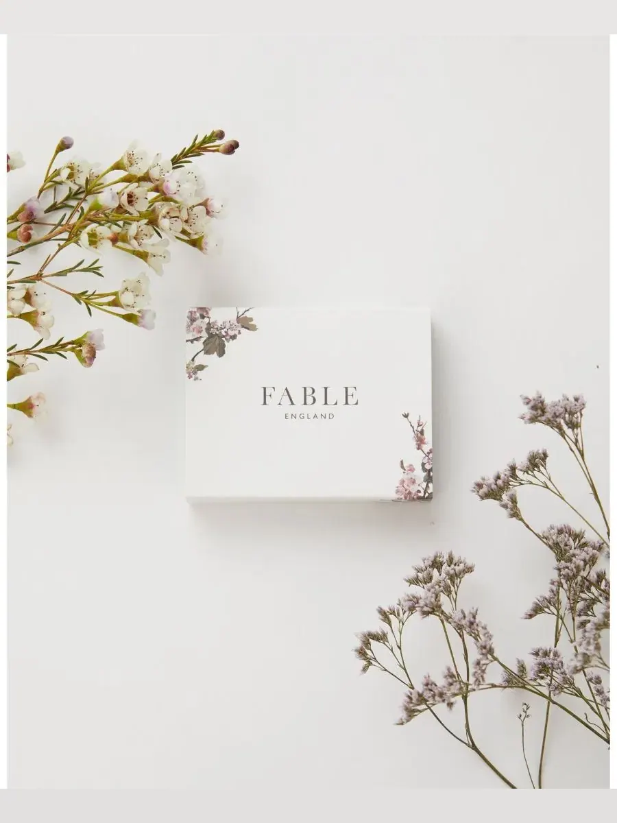 Браслет с эмалевыми цветами Forget-Me-Not Fable England — изображение 6 из 6, оттенок синий золотистый
