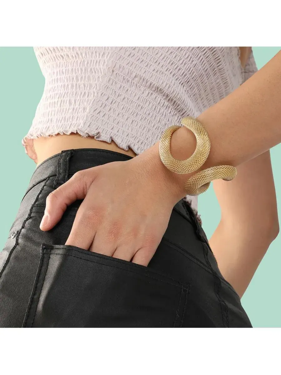 Браслет SOHI Curved Cuff — изображение 2 из 5, оттенок золото