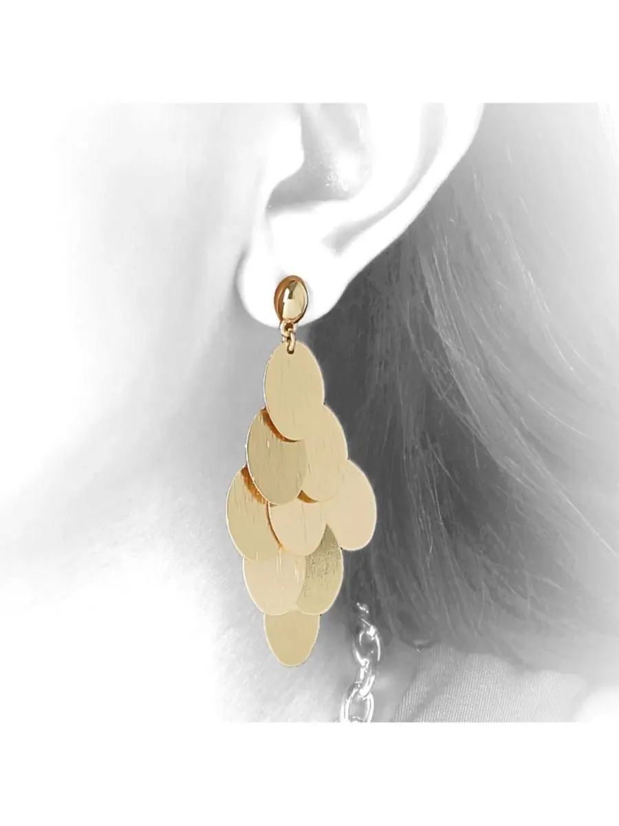 Серьги-подвески с лепестками, модель Dangling Petal Jessica Simpson — изображение 3 из 5, оттенок золотистый