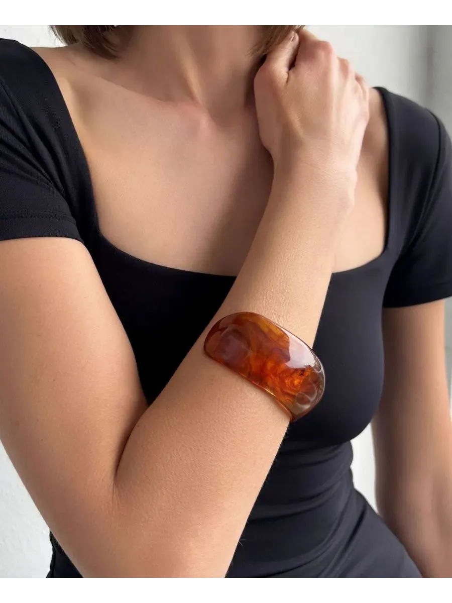 Браслет-манжета Chunky Brown Cuff ADORNIA — изображение 3 из 3, оттенок коричневый
