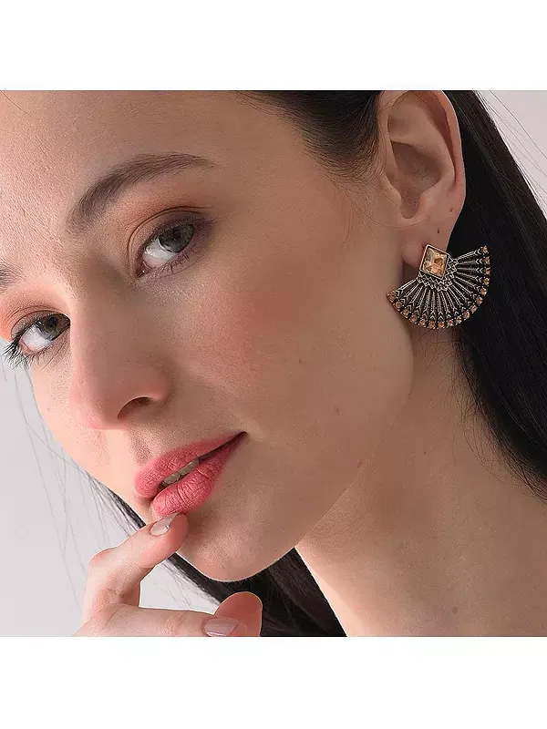 Женские серьги-подвески в форме веера Sohi — изображение 3 из 3, оттенок золото