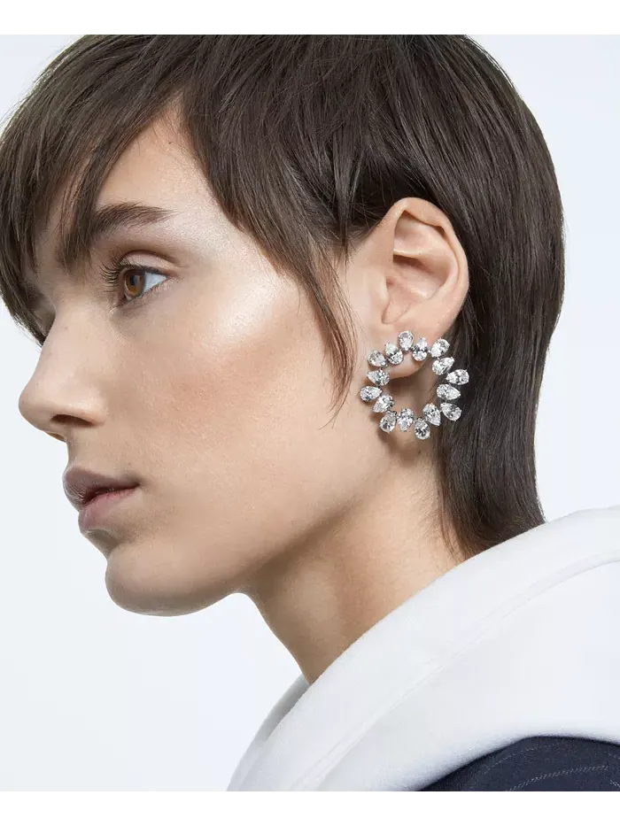Серьги-гвоздики с круглыми кристаллами серебристого тона Swarovski — изображение 2 из 5